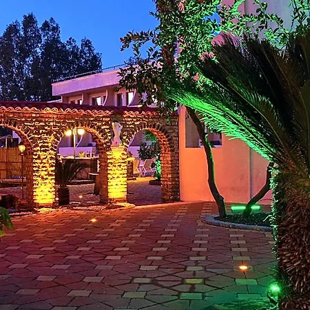 Oscar Seaside & 4* Irmene