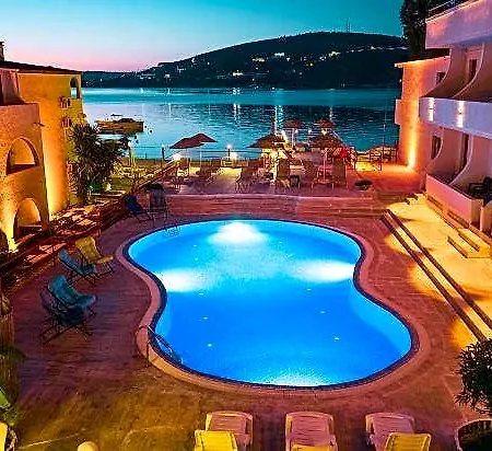Oscar Seaside & فندق